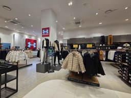 언더아머 롯데프리미엄아울렛 파주점