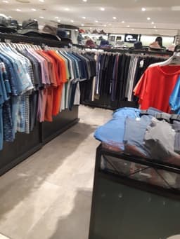 네파 AK플라자 수원점