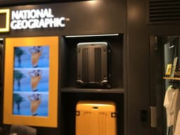 내셔널지오그래픽 현대백화점 신촌점