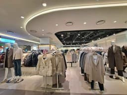 비지트인뉴욕 현대아울렛 동대문점